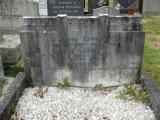 image of grave number 932884